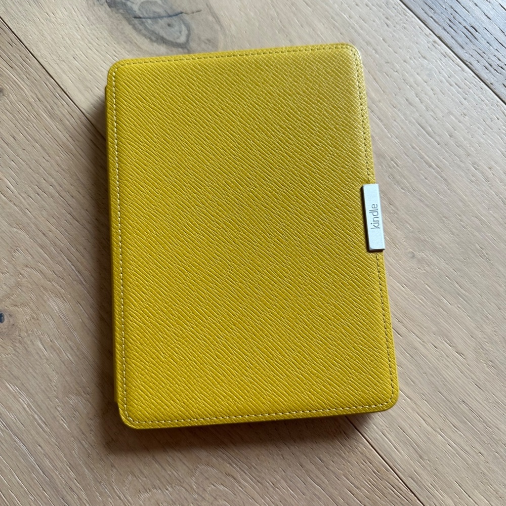 Amazon Kindle Paperwhite Leather Case in Honey